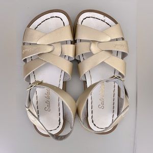 EUC Girls Salt Water Sandals in Gold